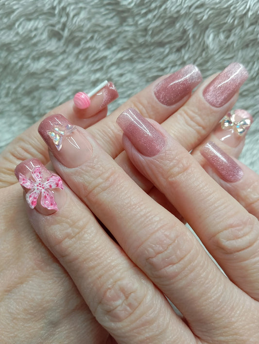 Kit Press-on Nails Rose Pailleté Papillons et Nœuds